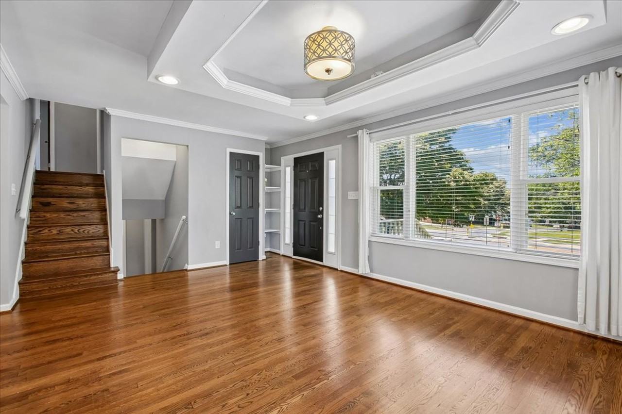 3801 Denfeld Ave - Photo 6 of 30