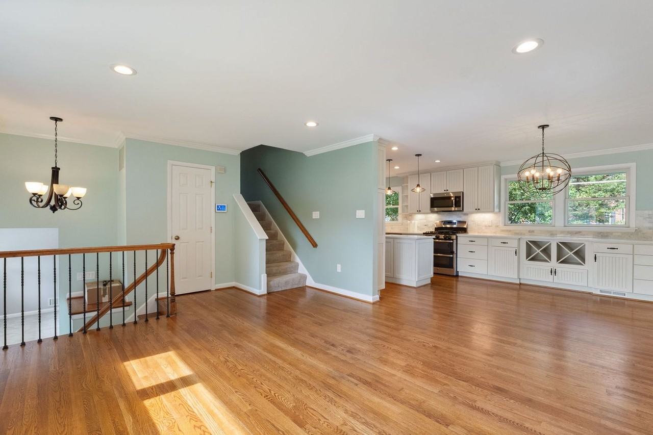 1805 Ingemar Ct - Photo 2 of 26