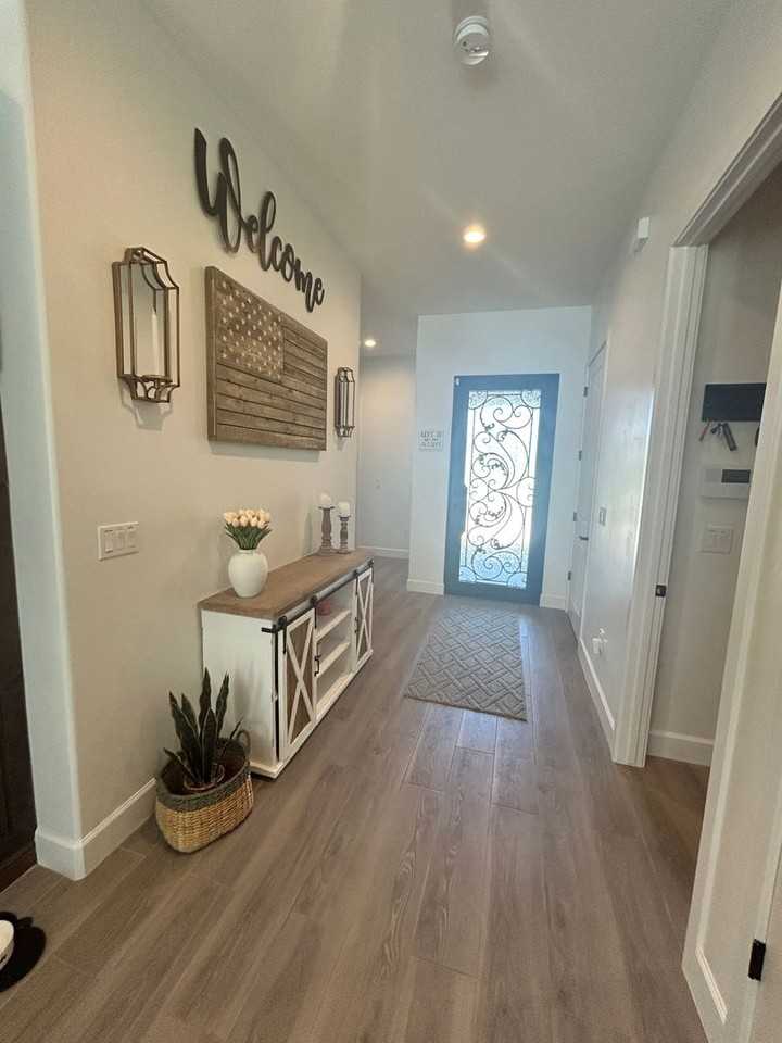 4736 N Diana Ave - Photo 2 of 37