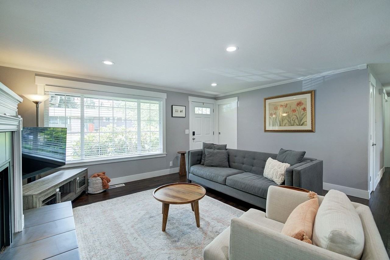 20607 81st Ave W - Photo 4 of 31