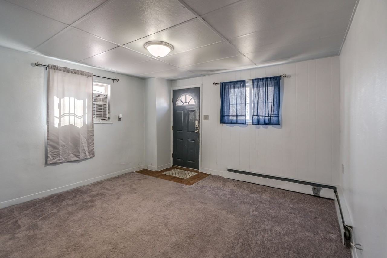 505 S 10th St - Photo 3 of 29