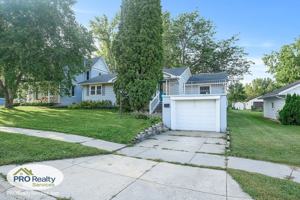 featured image of 208 2nd St Sw