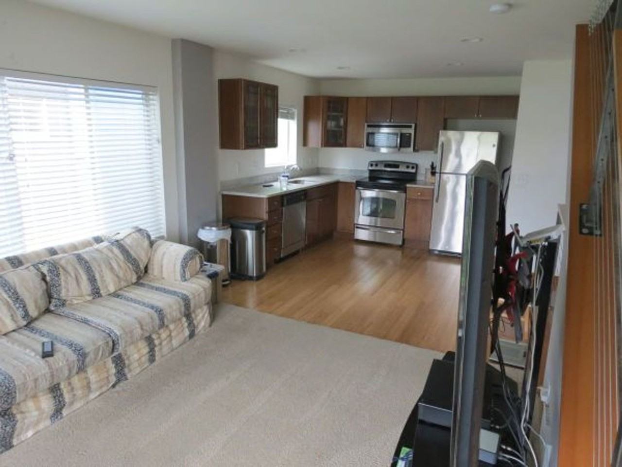 5036 Martin Luther King Jr Way S #B - Photo 6 of 14