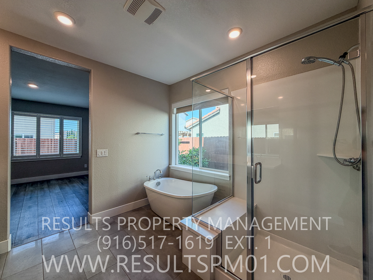 587 River St - Photo 2 of 46