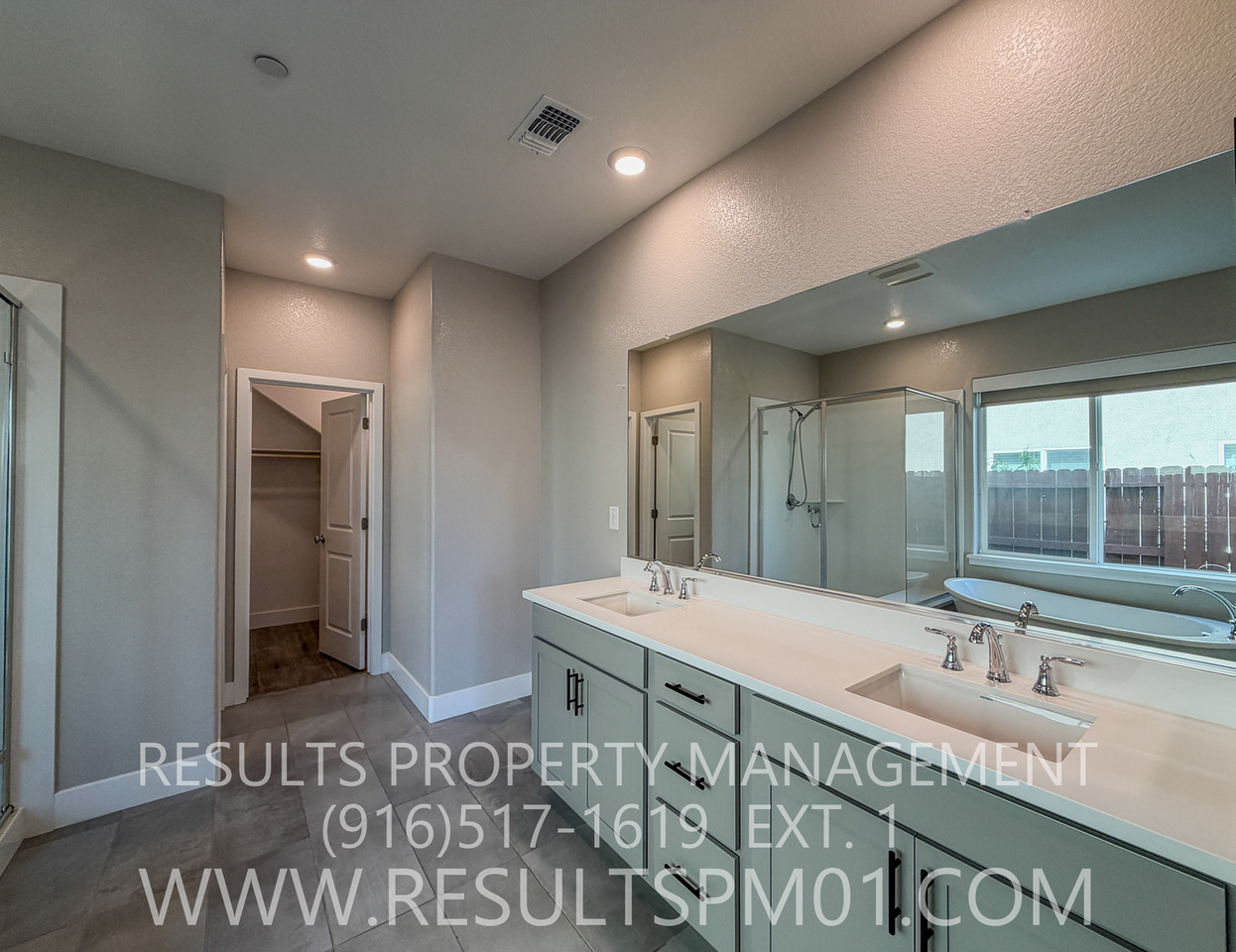 587 River St - Photo 5 of 46