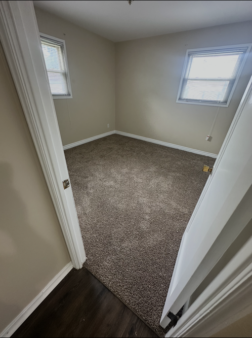 1610 Seabrook Rd - Photo 6 of 10