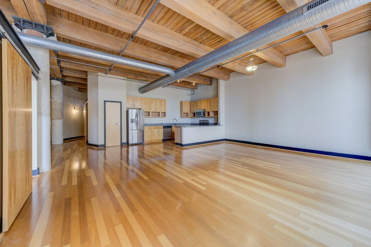 1113 Washington Ave #418 - Photo 3 of 38