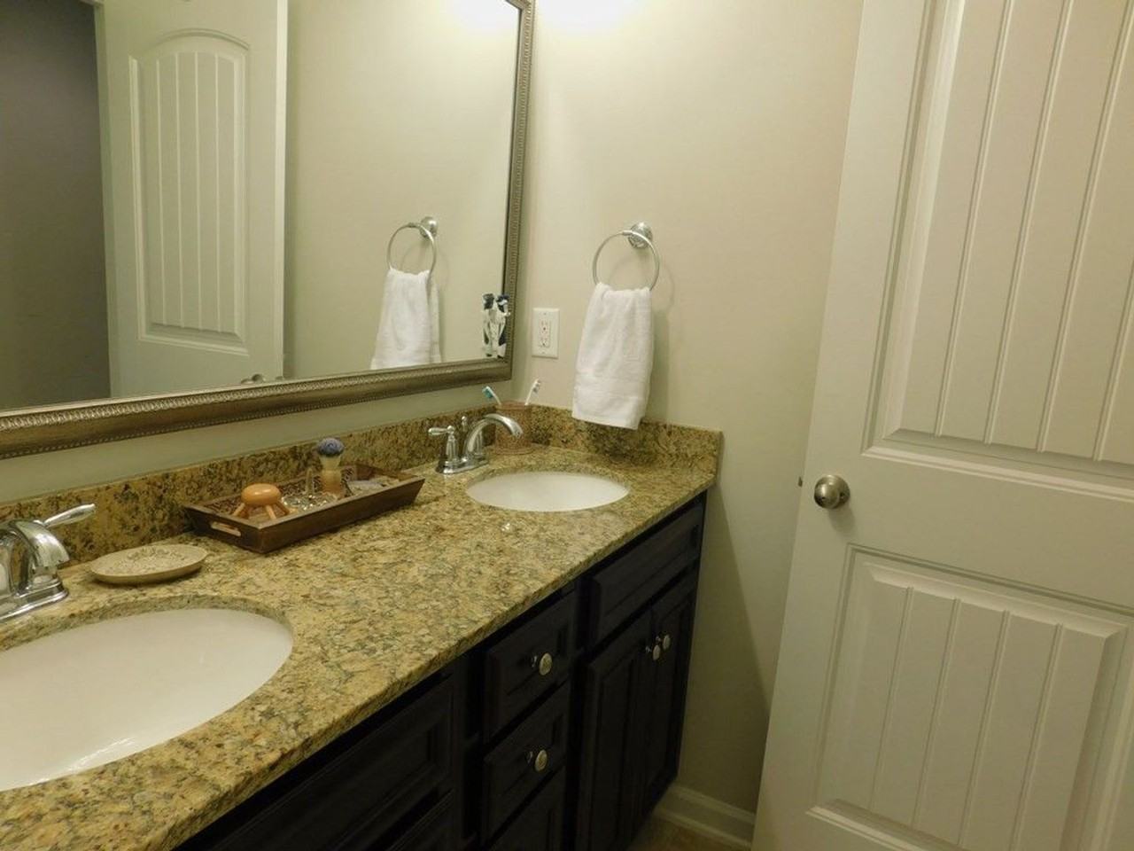 248 Claudia Dr - Photo 2 of 16