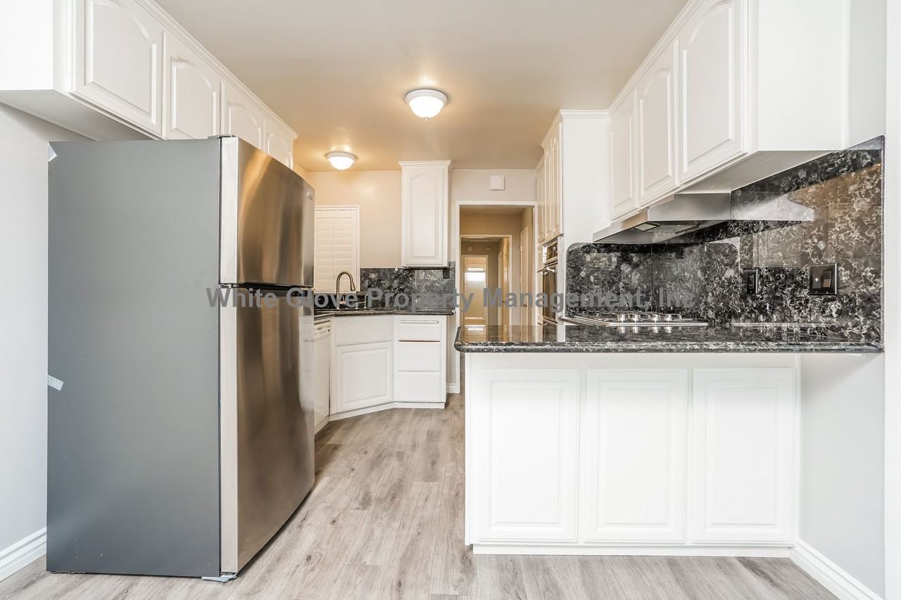 2623 Balfour Ave - Photo 6 of 16