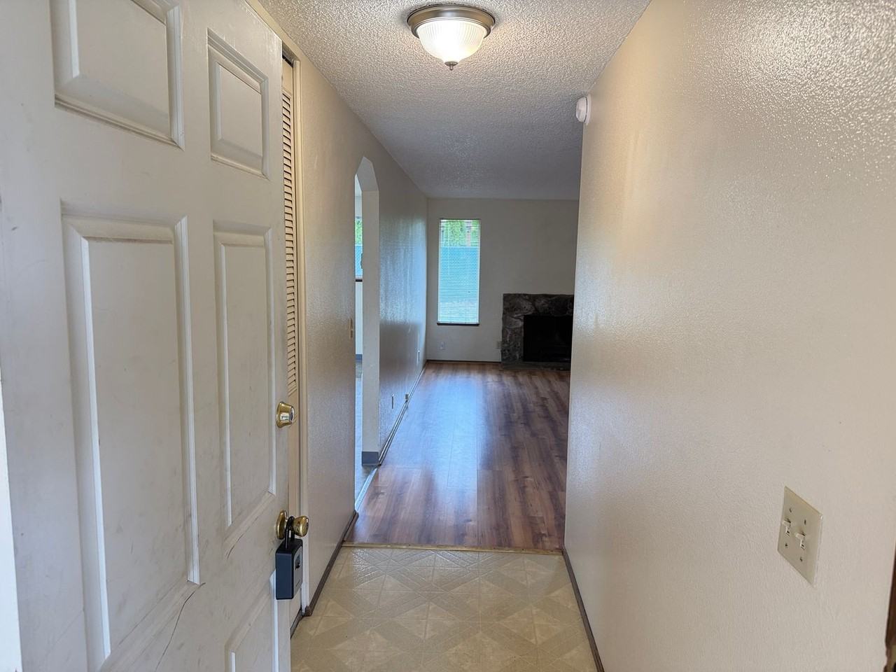 4579 Souza Ct - Photo 3 of 31