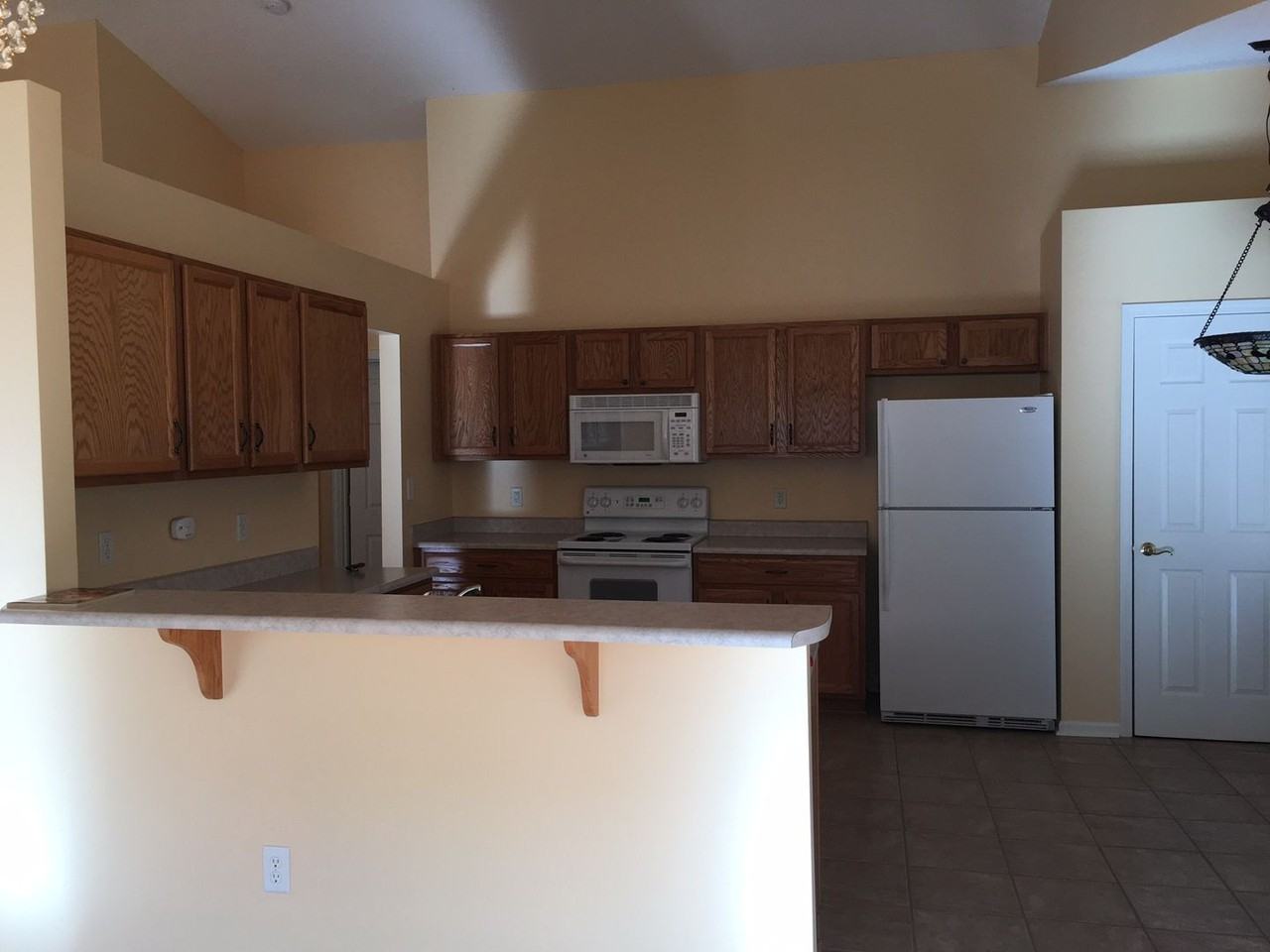 88 E Danbury Ln - Photo 6 of 13