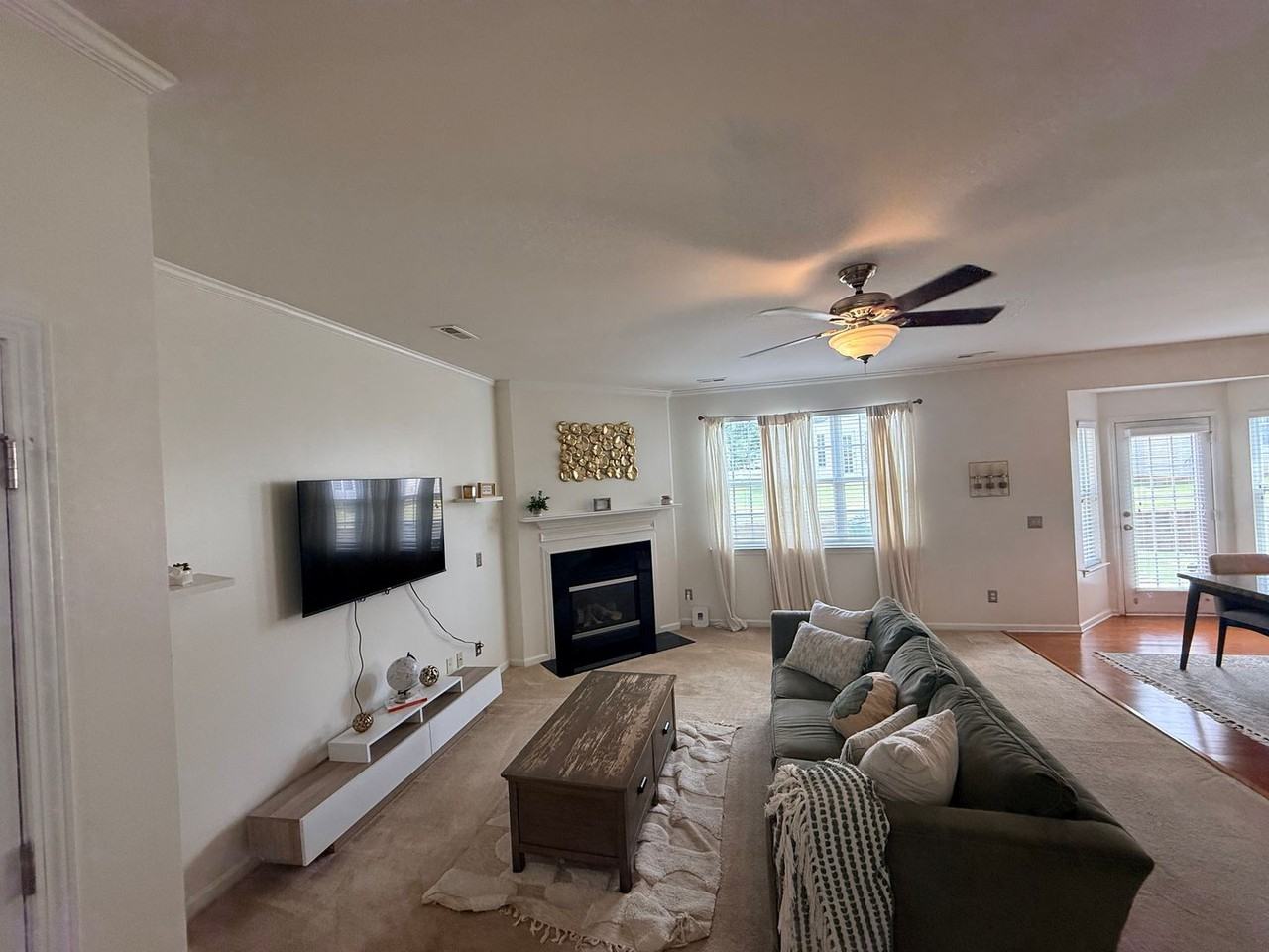 9460 Graywell Ln - Photo 7 of 39
