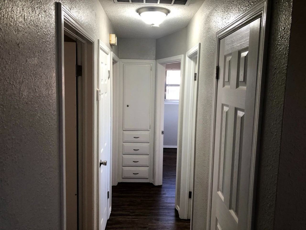 955 Sw 4th Pl - Photo 7 of 40