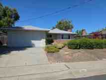915 Notre Dame Ave - Photo 1 of 1