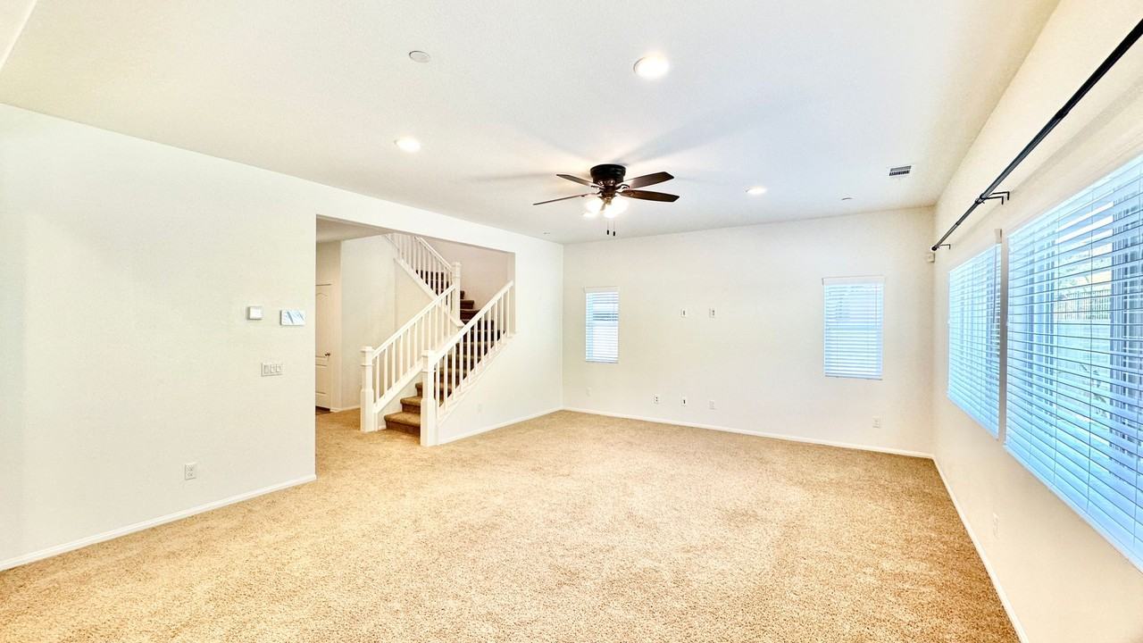 232 Pantaneiro Pl - Photo 5 of 50