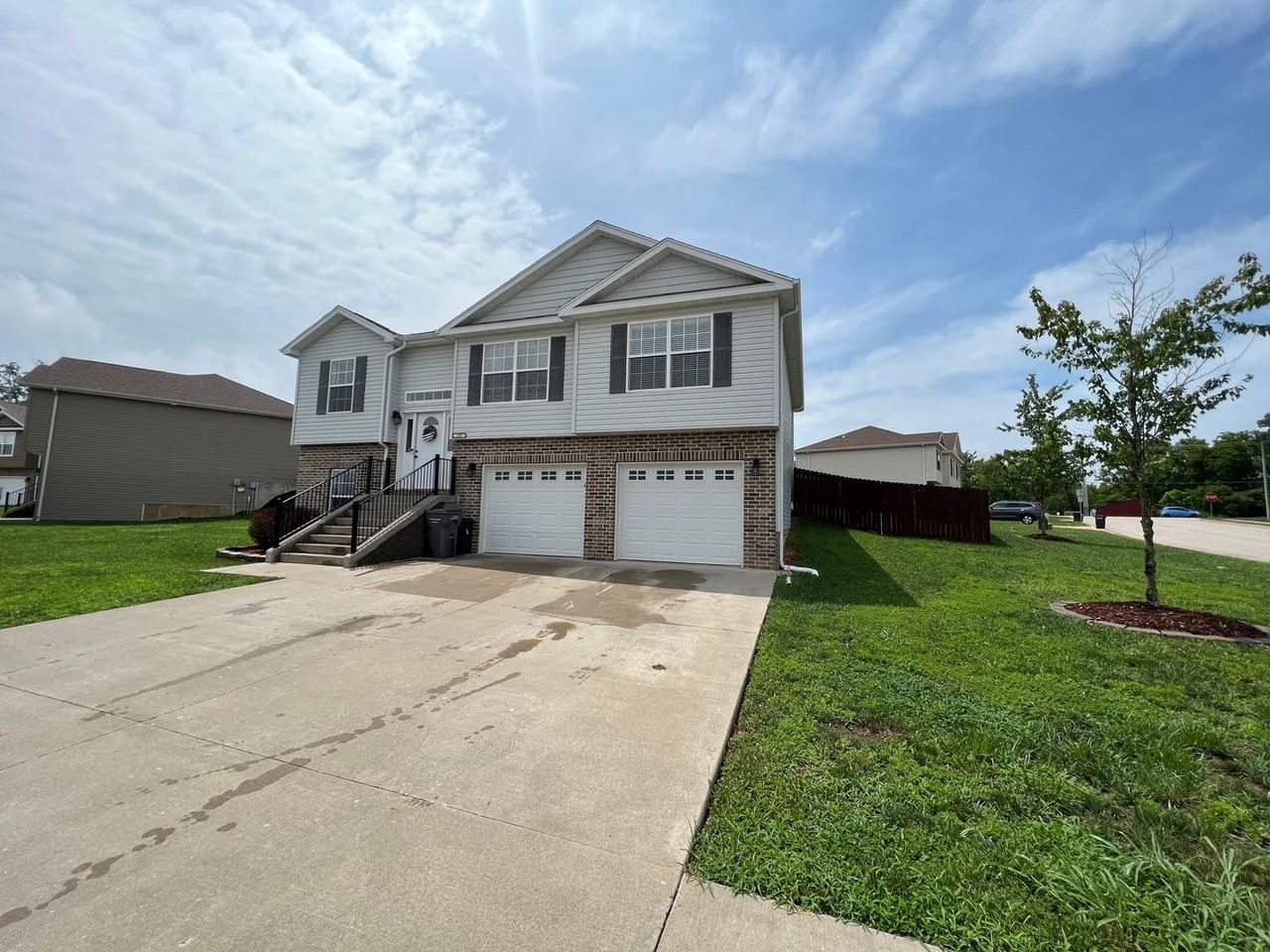 103 Copper Ct - Photo 2 of 17