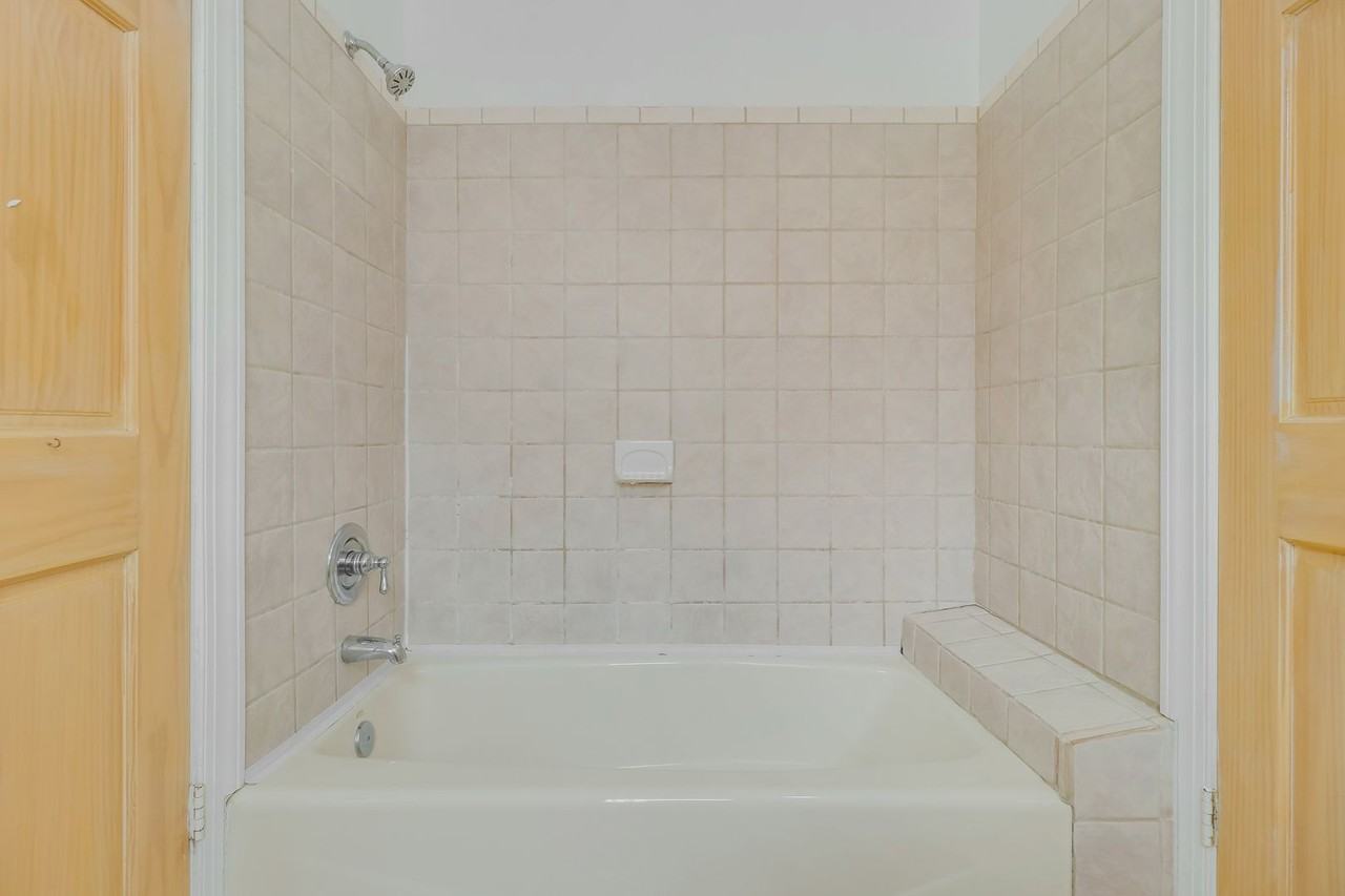 3123 15th St Ne - Photo 5 of 39