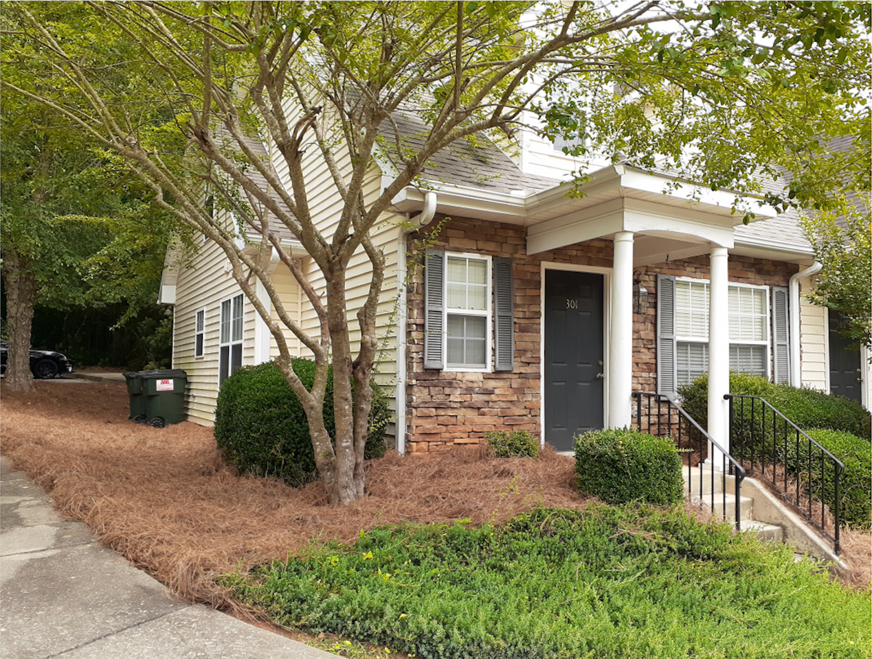 1325 Cedar Shoals Dr #301