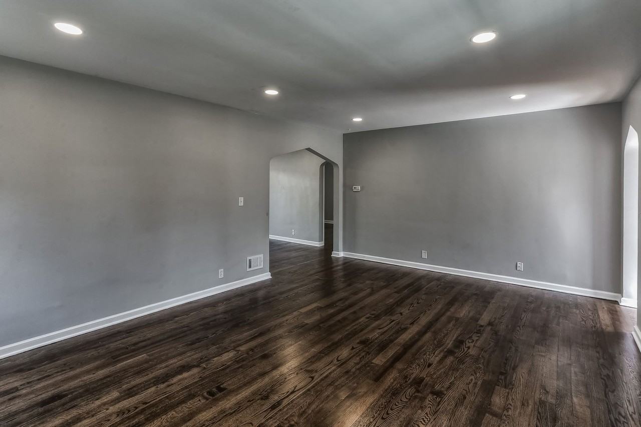 5116 Poppleton Ave - Photo 5 of 34