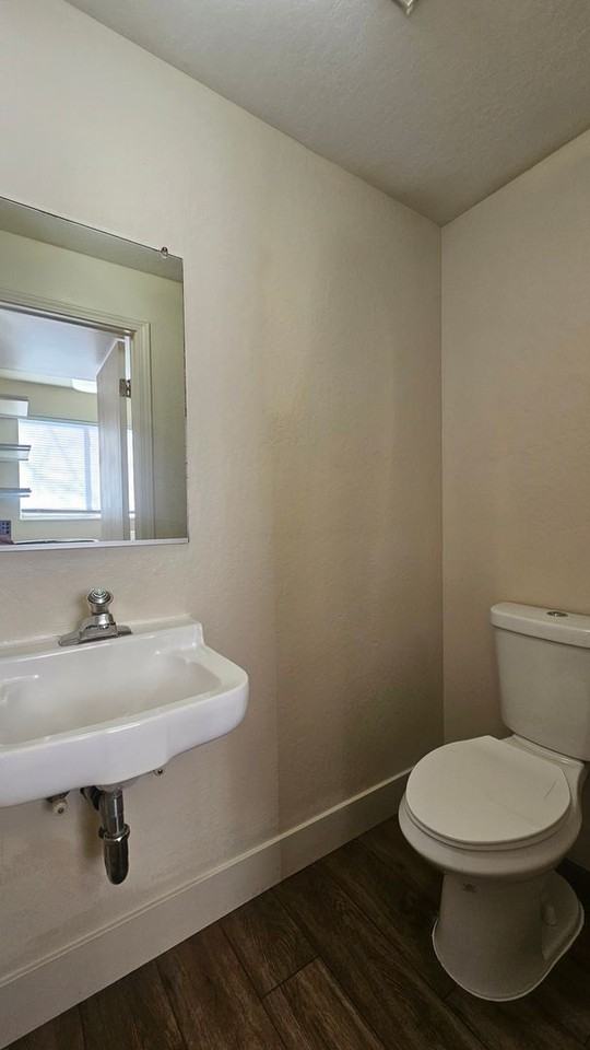 3623 Gypsum Rd - Photo 5 of 6