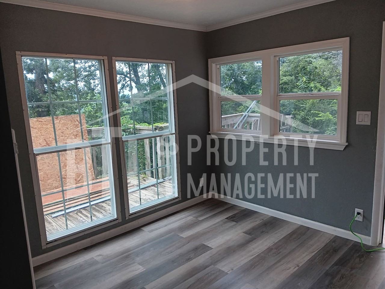 222 Meadow Hills Ln - Photo 3 of 8
