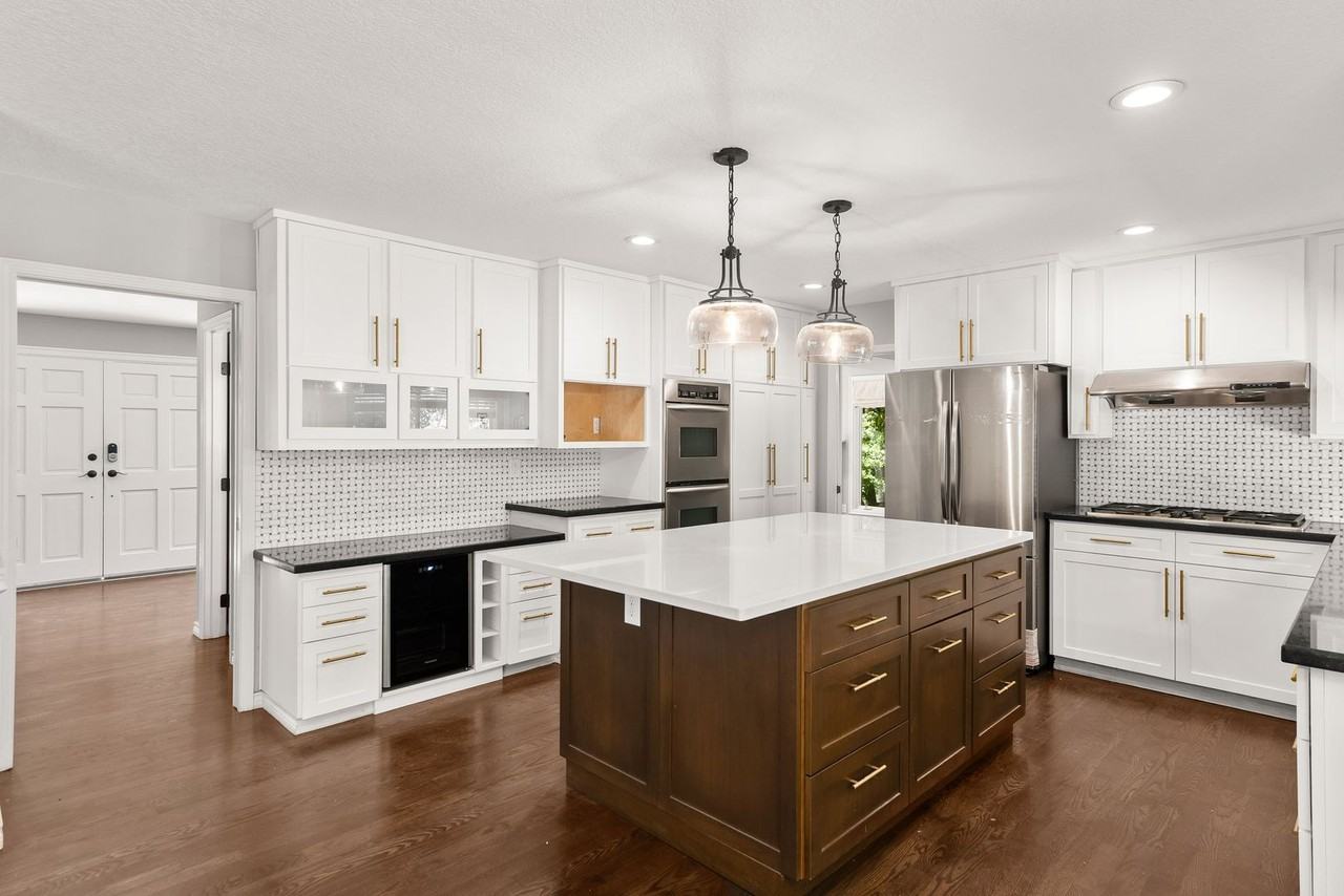 18052 Hobbit Ct - Photo 6 of 23