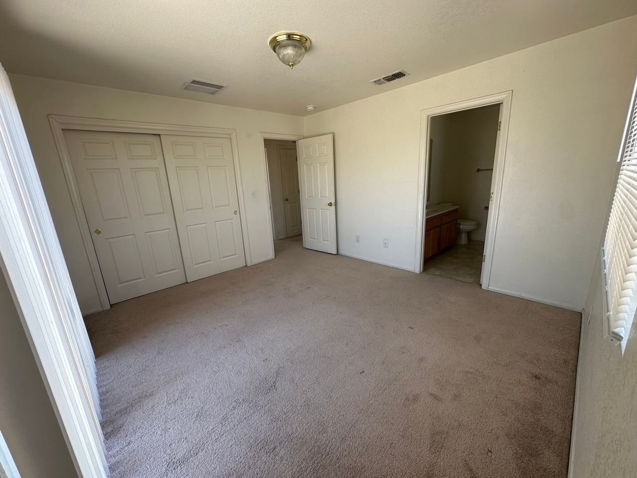 6693 Mariposa Ave - Photo 7 of 11