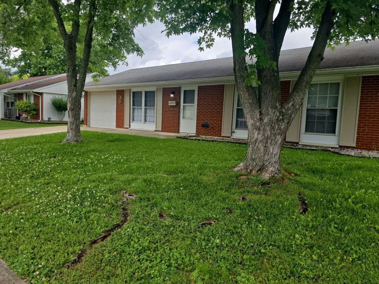 732 Spinning Rd - Photo 2 of 16