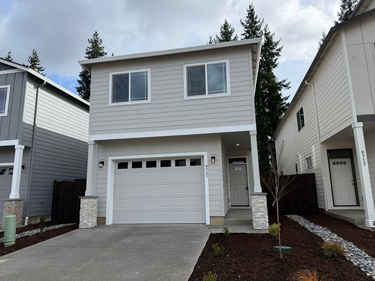 9721 Ne 29th Ave - Photo 2 of 14