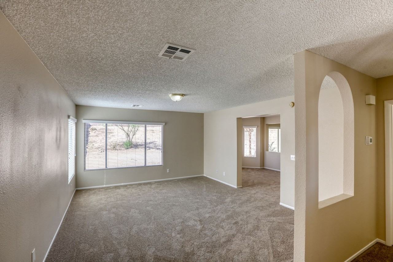 1468 Flintrock Rd - Photo 5 of 33