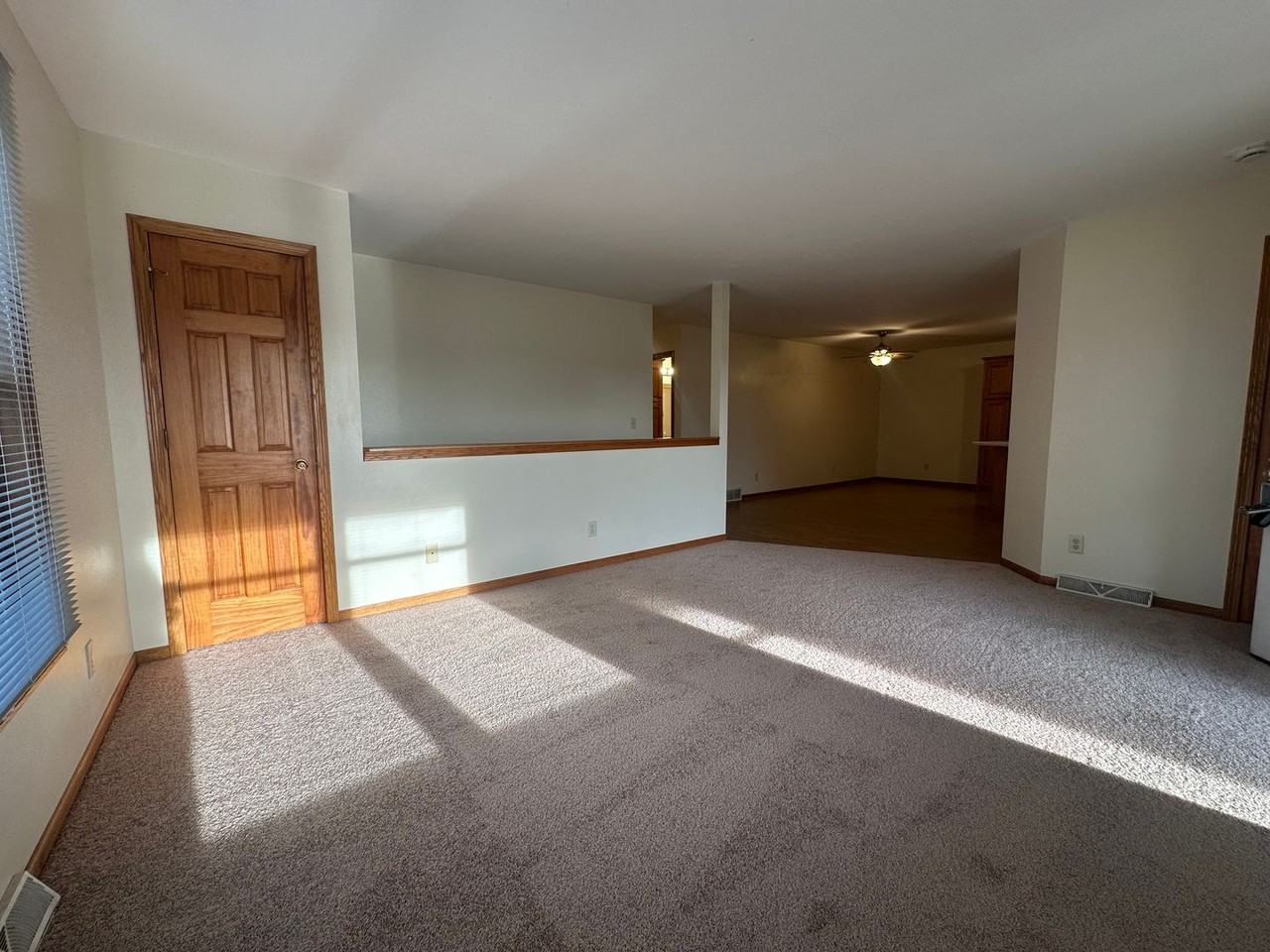 315 N Watertown St - Photo 2 of 14