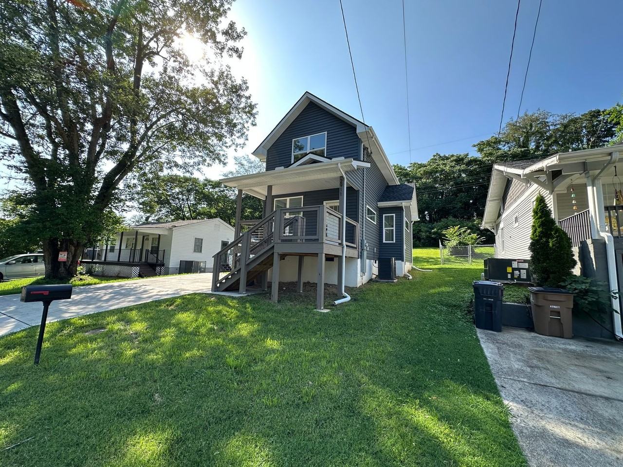 2911 Tecoma Dr - Photo 3 of 23