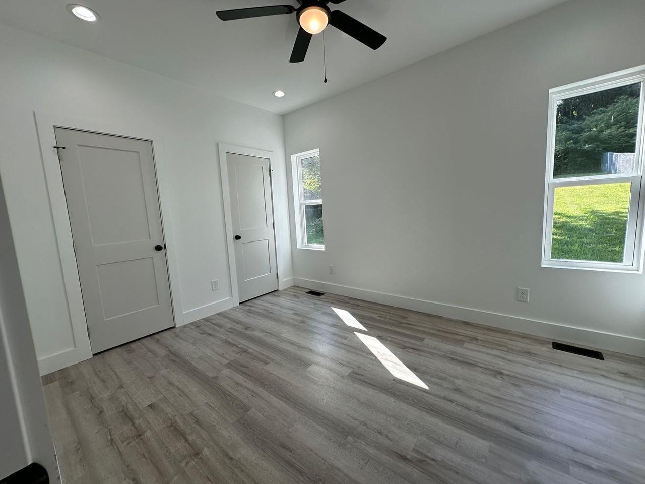 2911 Tecoma Dr - Photo 4 of 23