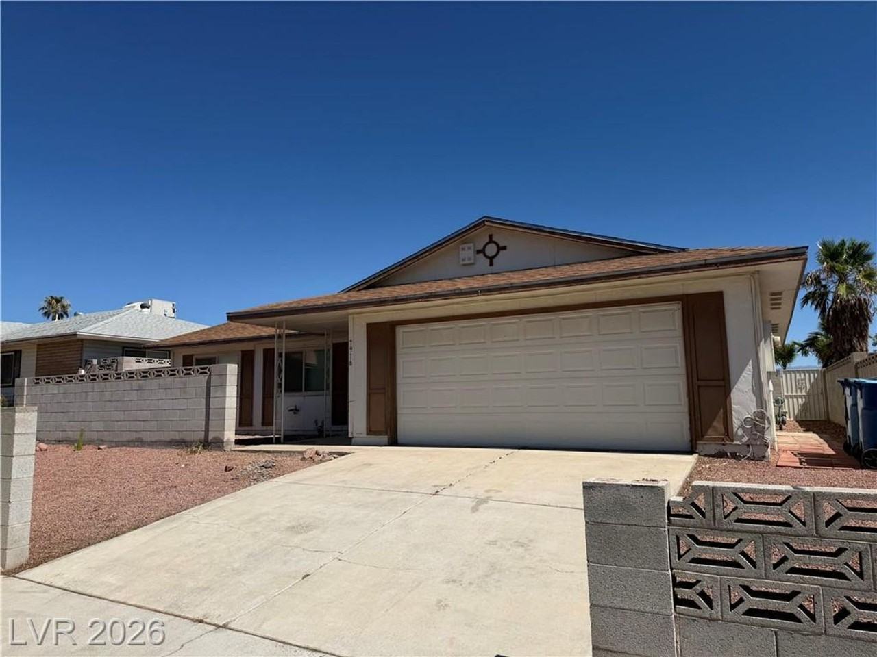 7916 Ducharme Ave - Photo 2 of 38