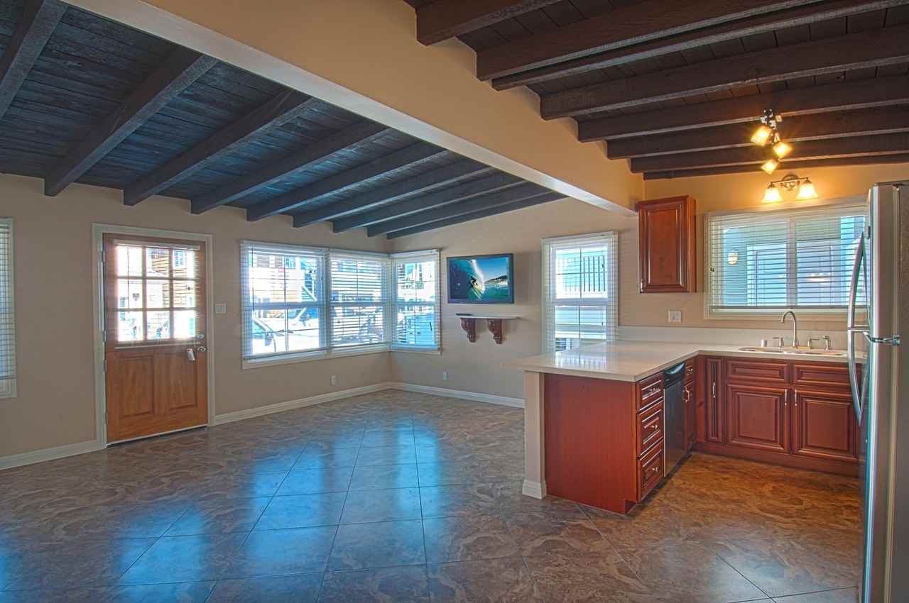 108 28th - Photo 3 of 19