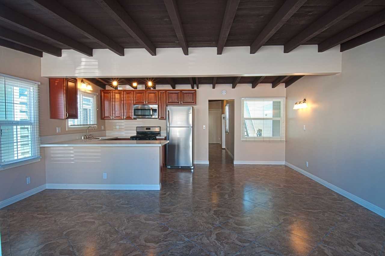 108 28th - Photo 4 of 19