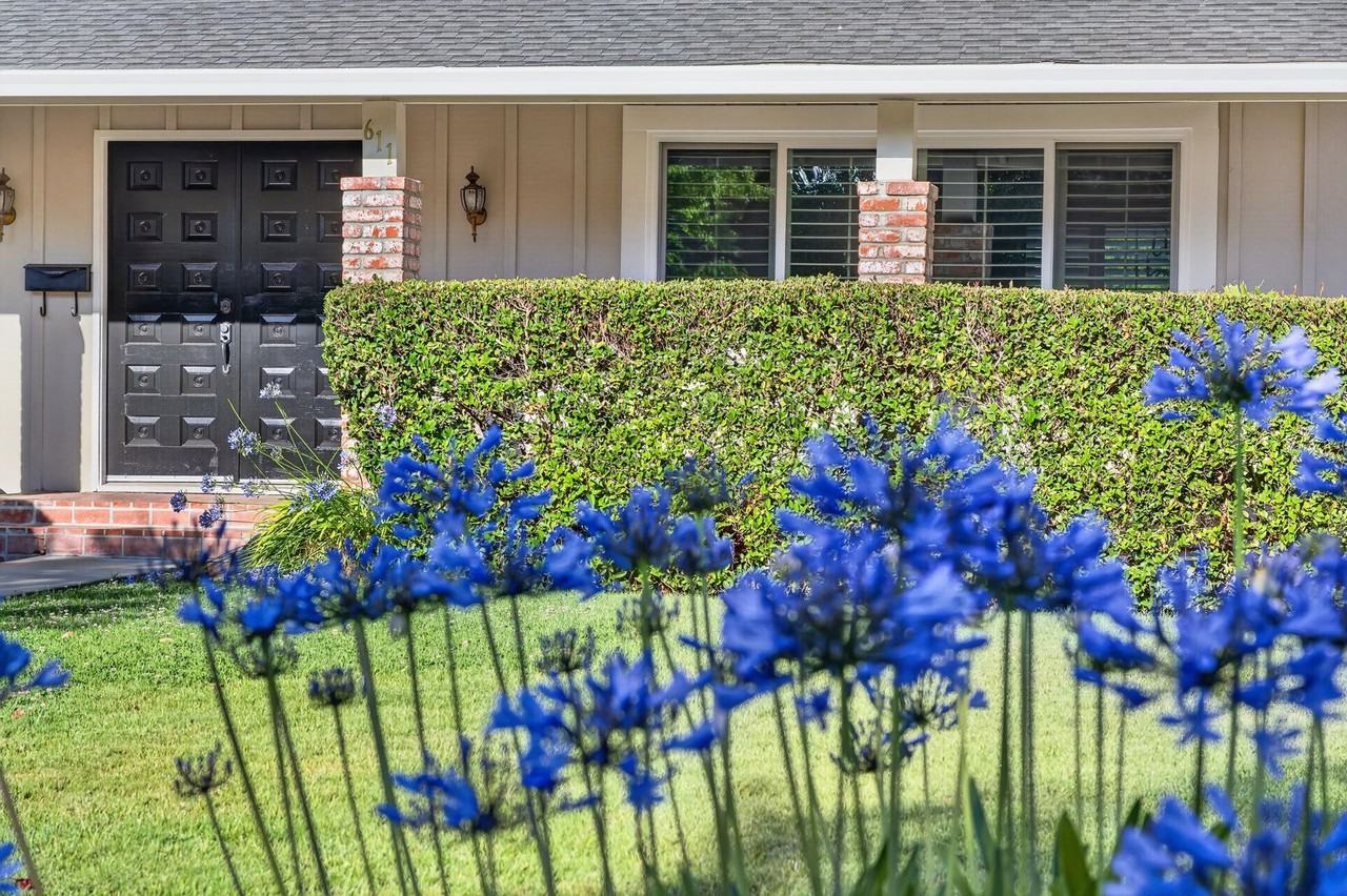 611 Rock Oak Rd - Photo 4 of 48