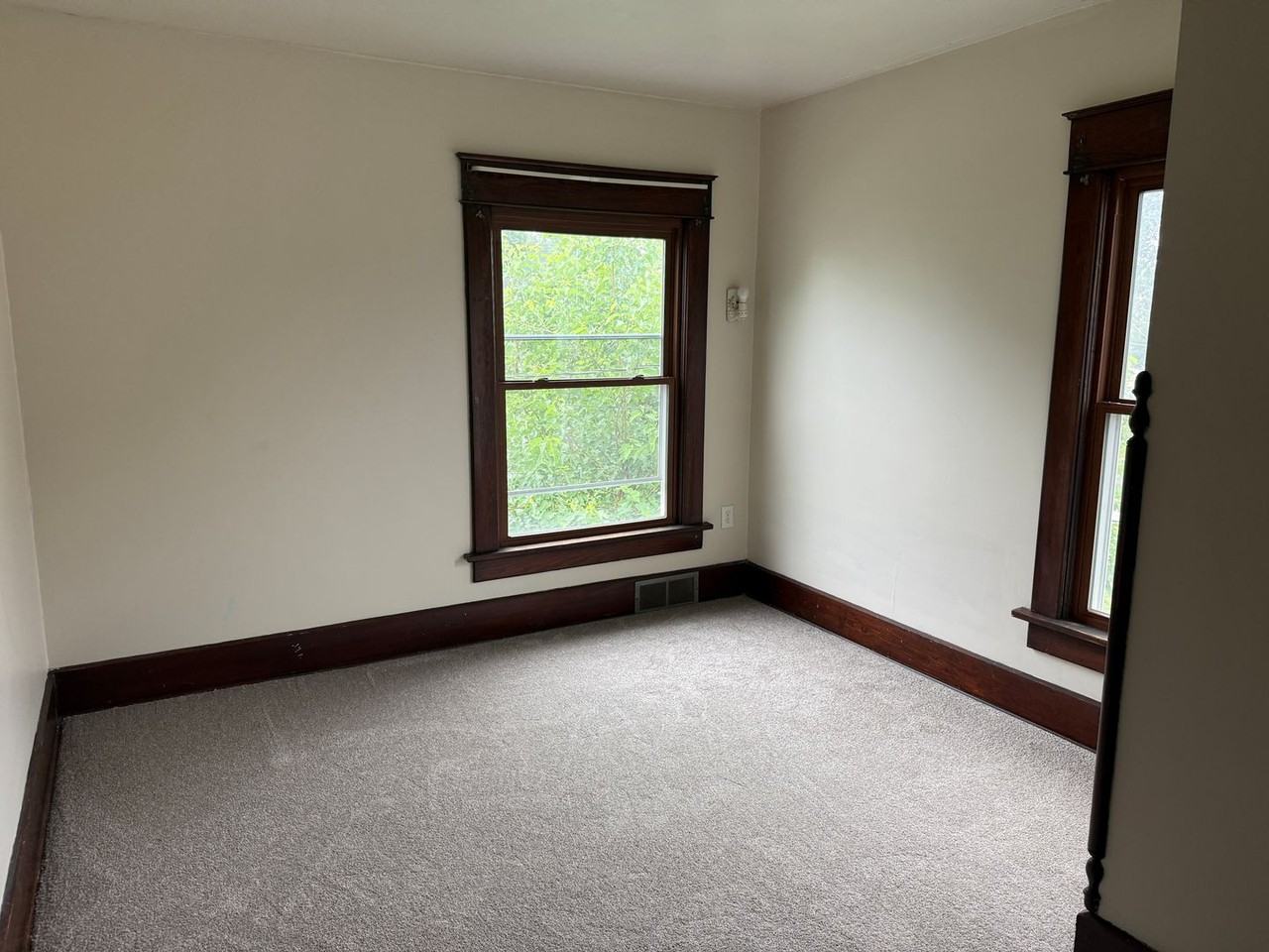 1335 Louisiana Ave Nw - Photo 6 of 10