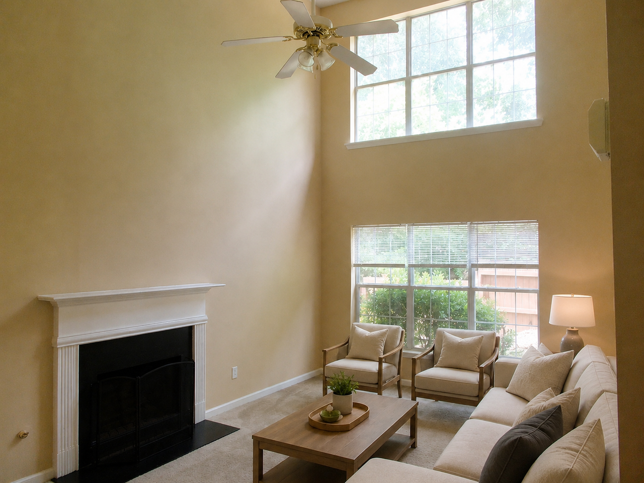 1256 Gates Cir Se - Photo 3 of 4