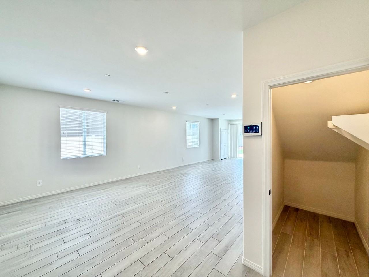 29949 Ballast Rd - Photo 5 of 42