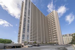 featured image of 1212 Punahou St #3305