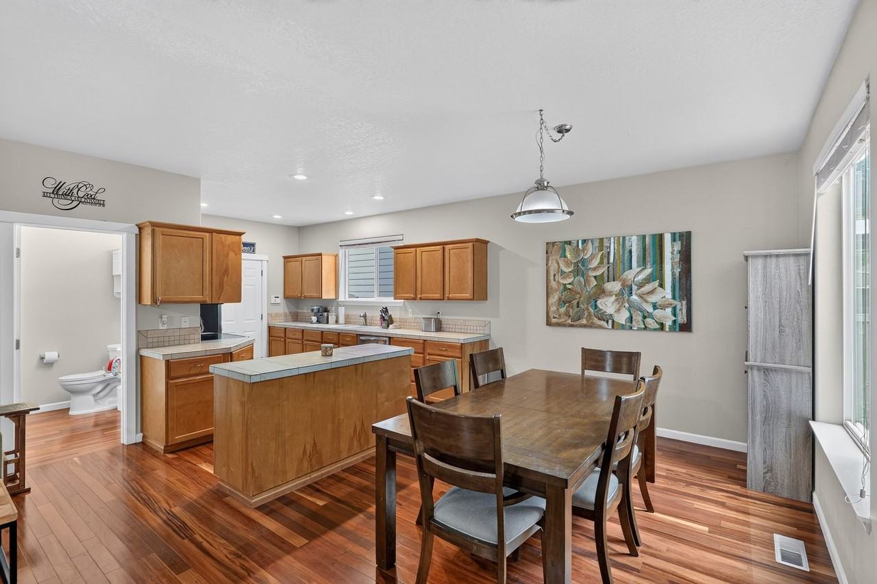 16347 Se Maduros Way - Photo 5 of 20