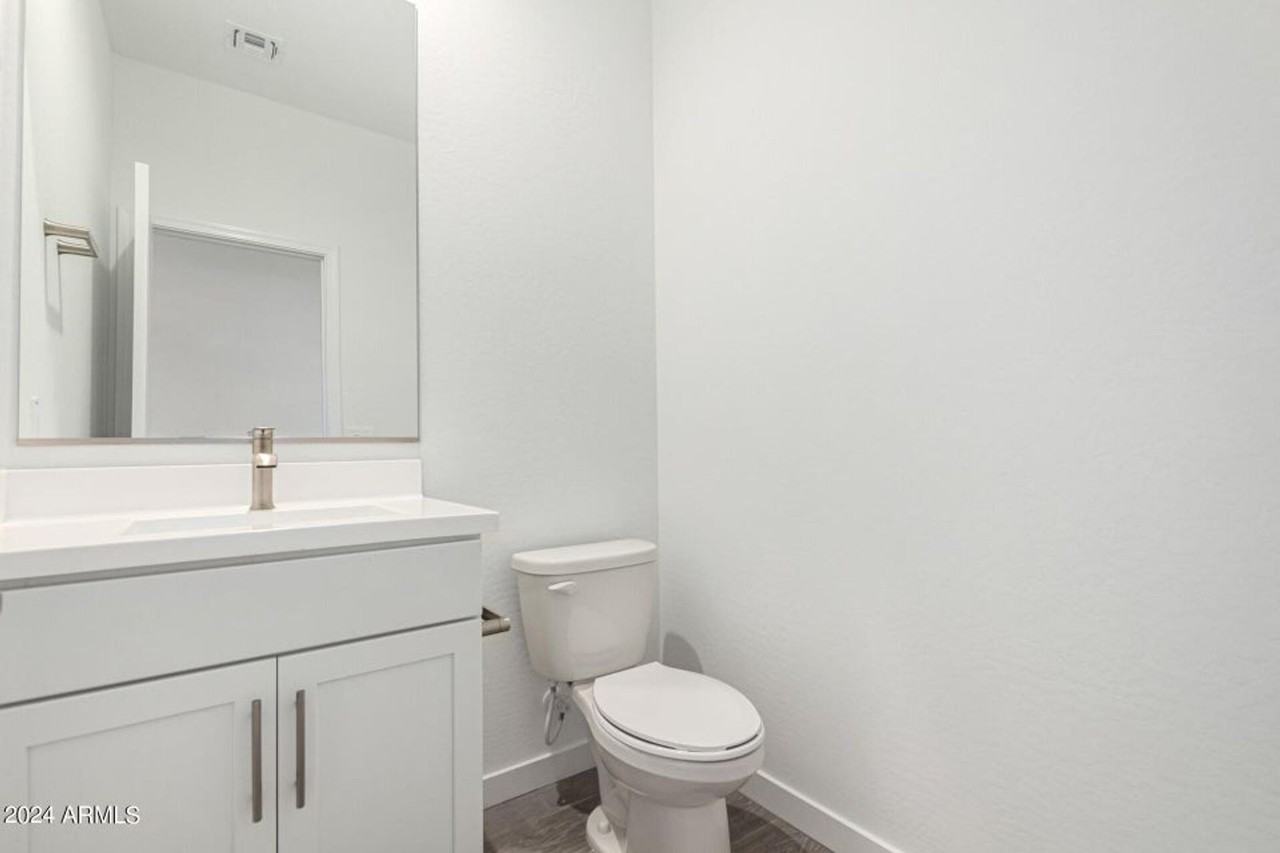 10773 W Baden St - Photo 7 of 20