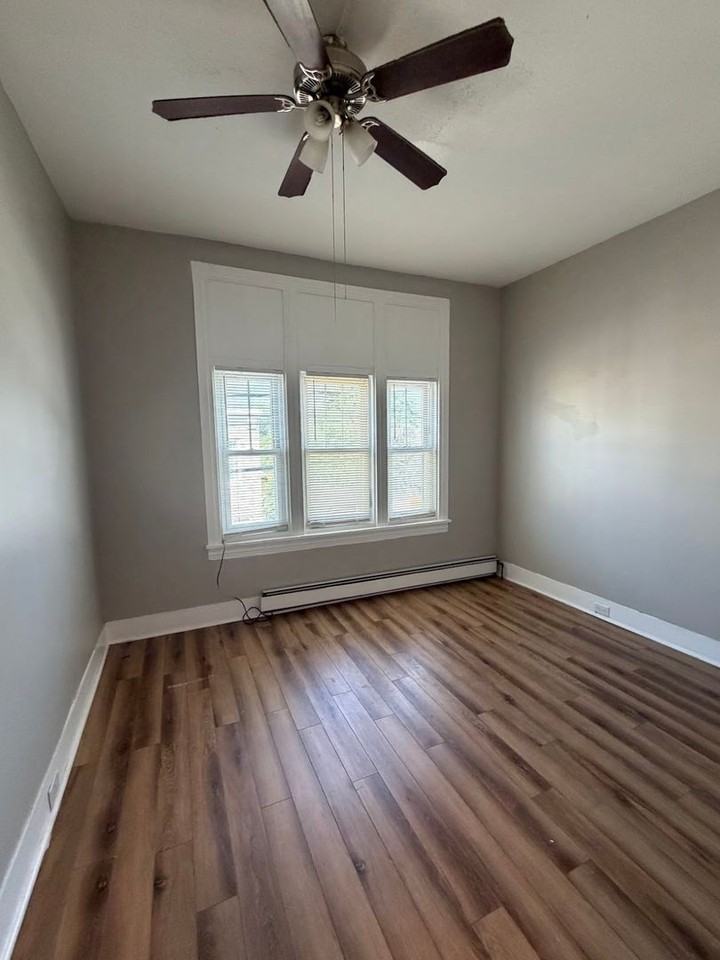 317 Wunder St - Photo 5 of 10