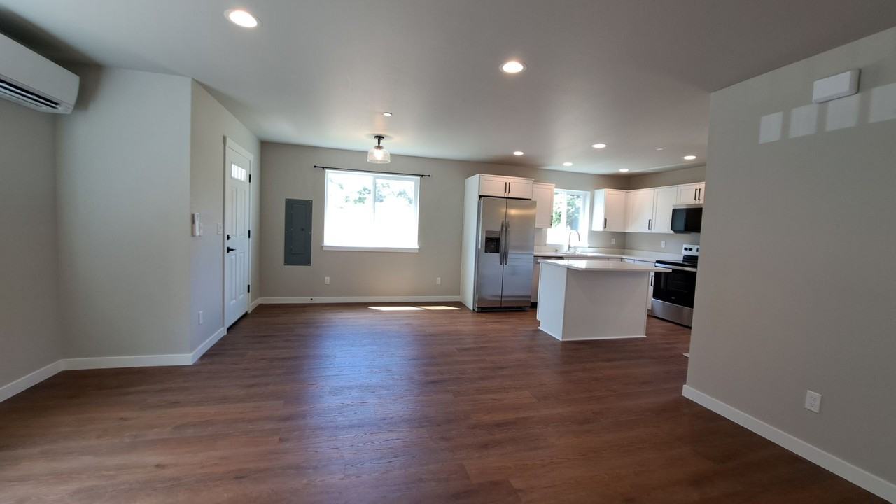3111 E Camellia Way - Photo 7 of 38