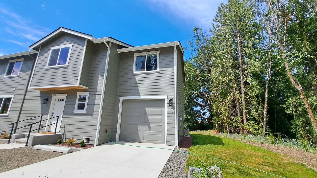 3113 E Camellia Way - Photo 2 of 44