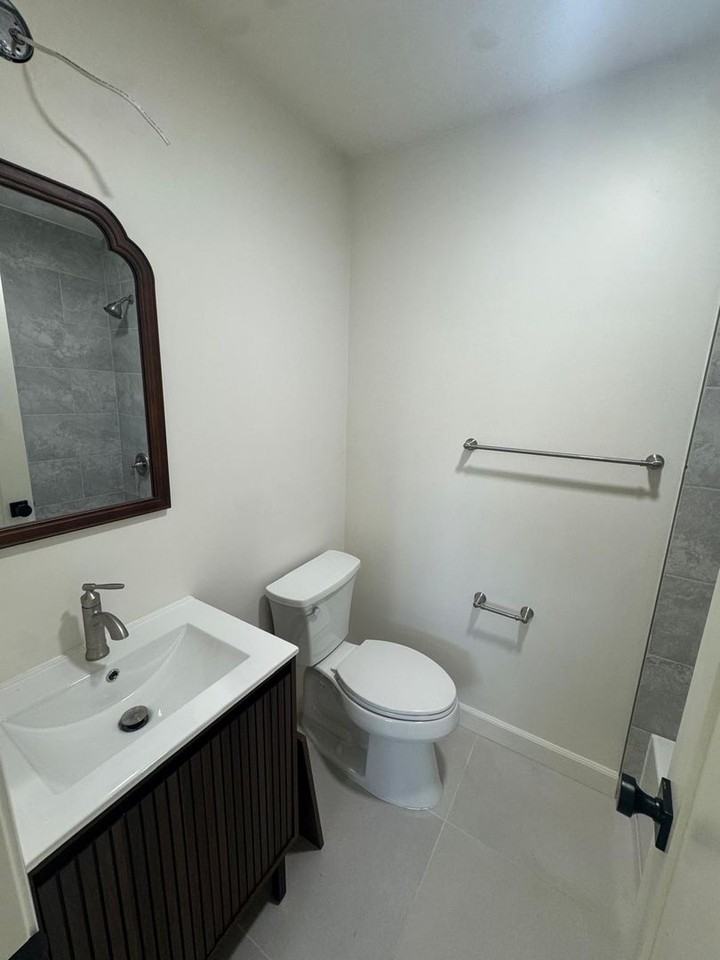 4365 44th St - Photo 7 of 11