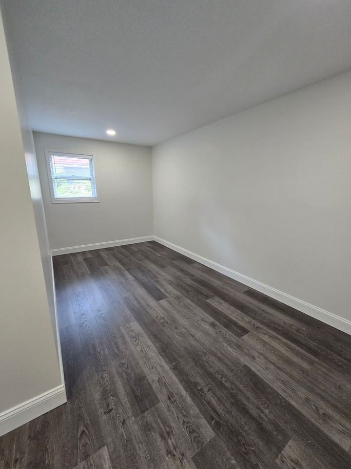 108 Potomac Cir - Photo 7 of 28