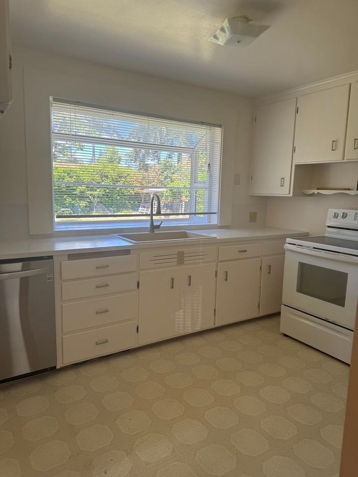 9728 Lake Steilacoom Dr Sw - Photo 7 of 16
