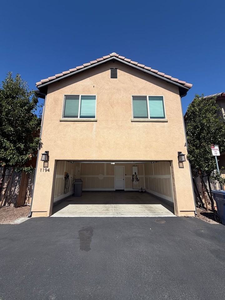 1194 Velarde Cir - Photo 7 of 50